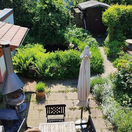 farbenfrohe Ferienwohnung Detmold Exterior foto