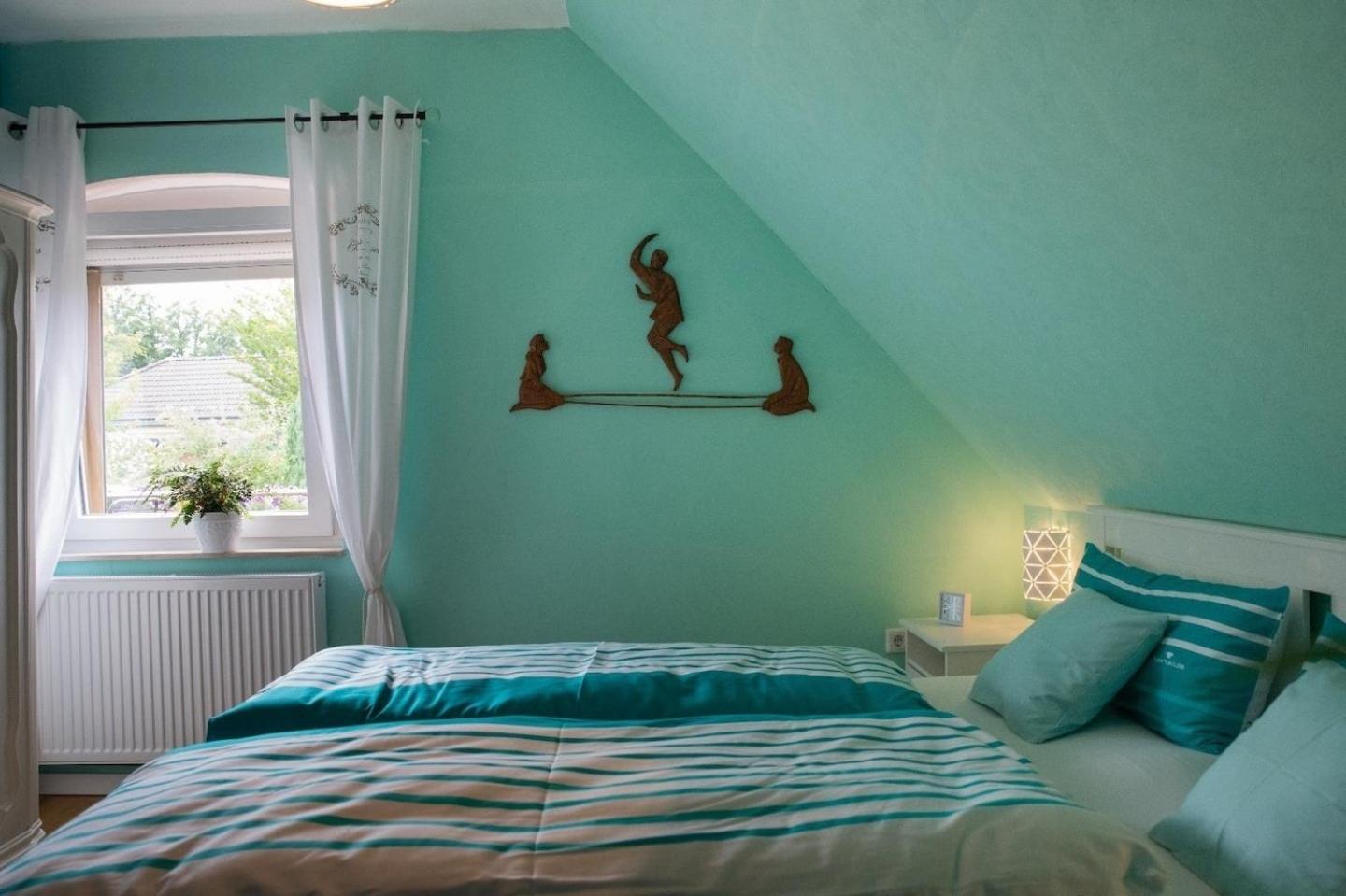 farbenfrohe Ferienwohnung Detmold Exterior foto